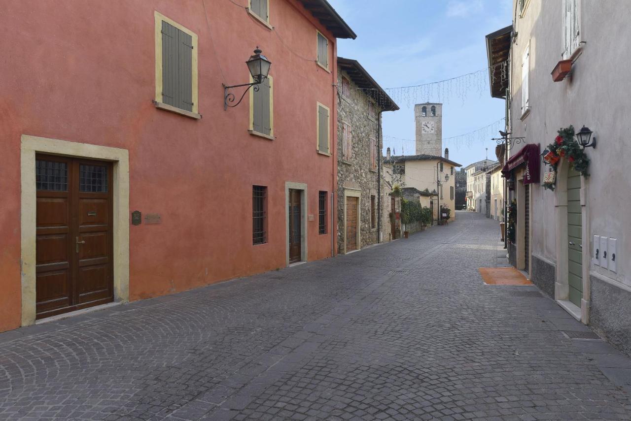 Casa Nonna Rina Villa Monzambano Bagian luar foto
