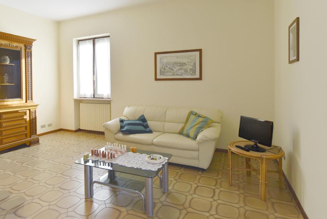 Casa Nonna Rina Villa Monzambano Bagian luar foto